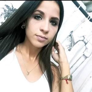 Meet your Posher, Roxana